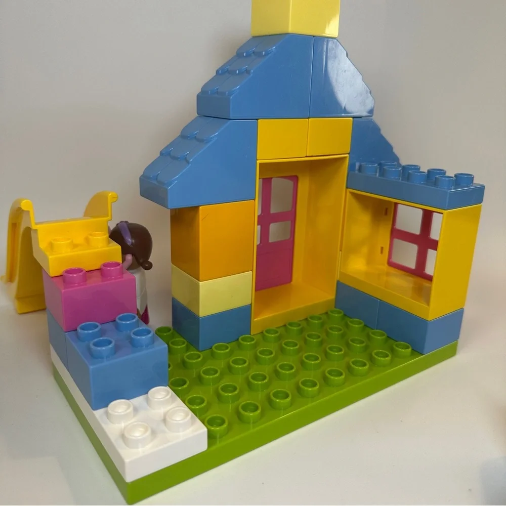 Lego Duplo Doc McStuffins Backyard Clinic 10606‎ Near Complete